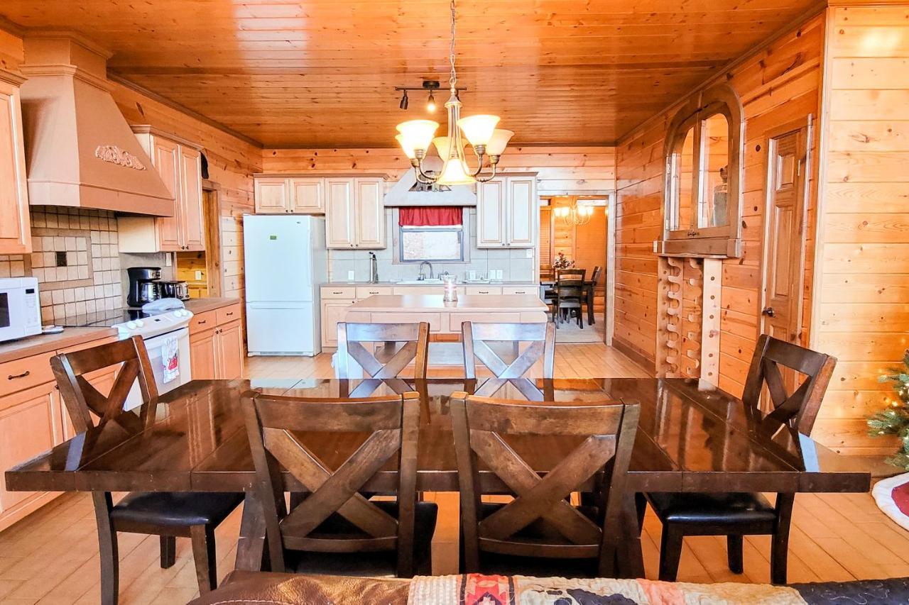 Treetop Tranquilty Sevierville Exterior photo